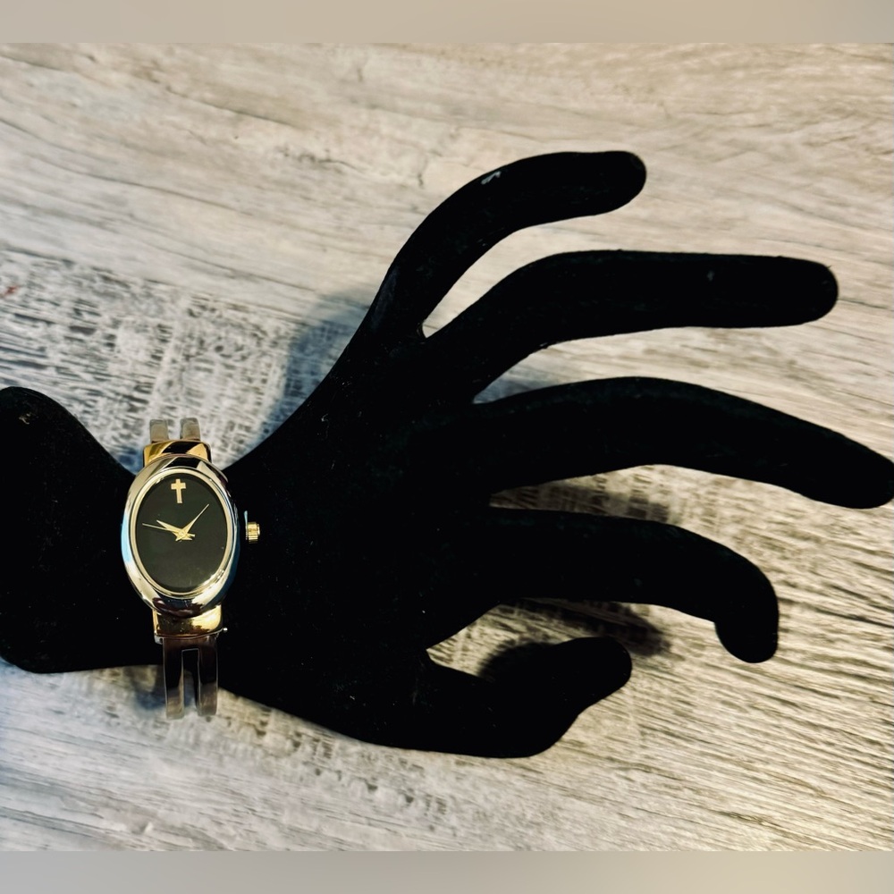 New women's watch made in Japan